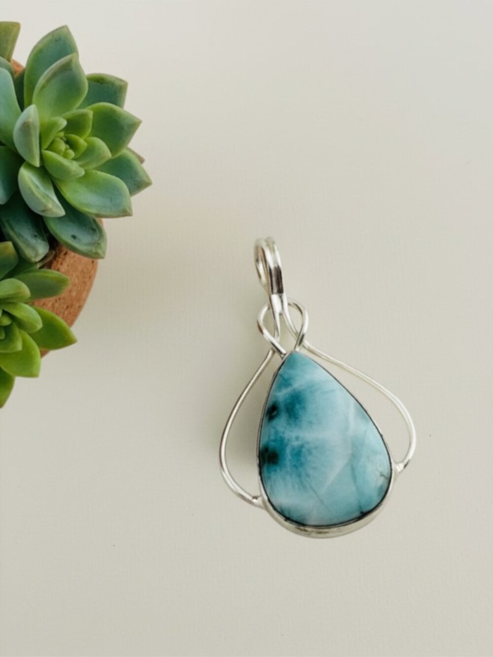 Larimar Pendant 925 Sterling Silver Teardrop Ocean Blue Gemstone Openwork - Picture 10 of 10